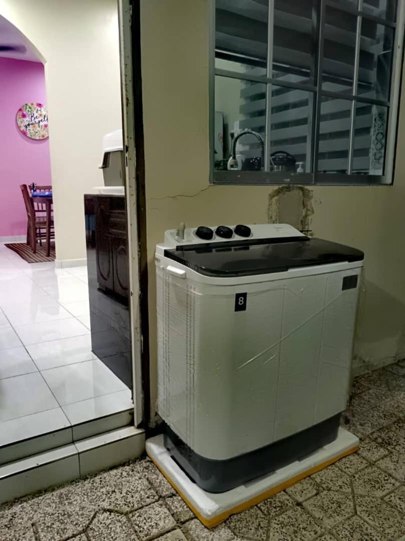 Ebnur Homestay Arau Exterior photo